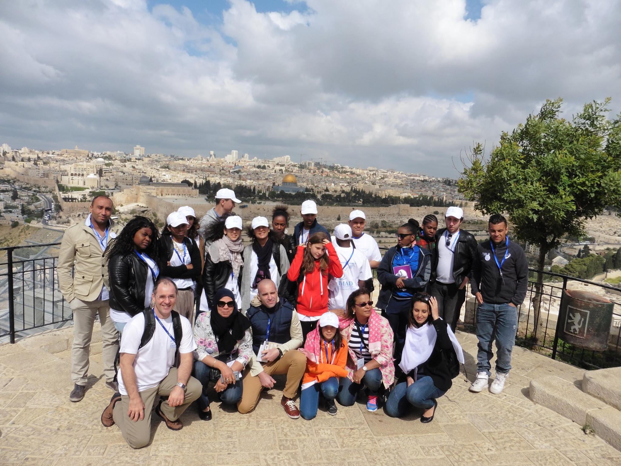 15 jeunes « ambassadeurs pour la paix » avec Latifa Ibn Ziaten