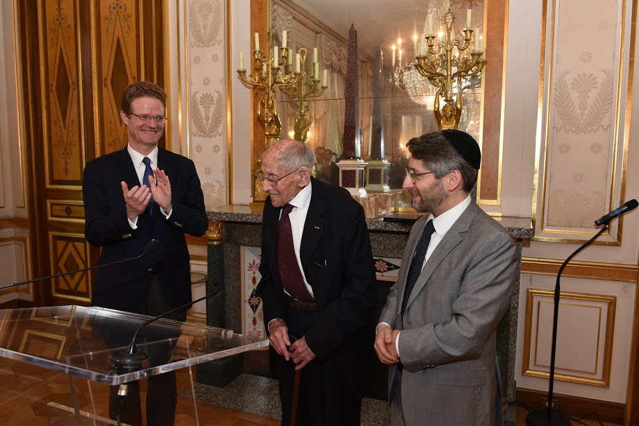 Georges Loinger – Remise de la croix de l’Ordre National du Mérite de la République Fédérale d’Allemagne
