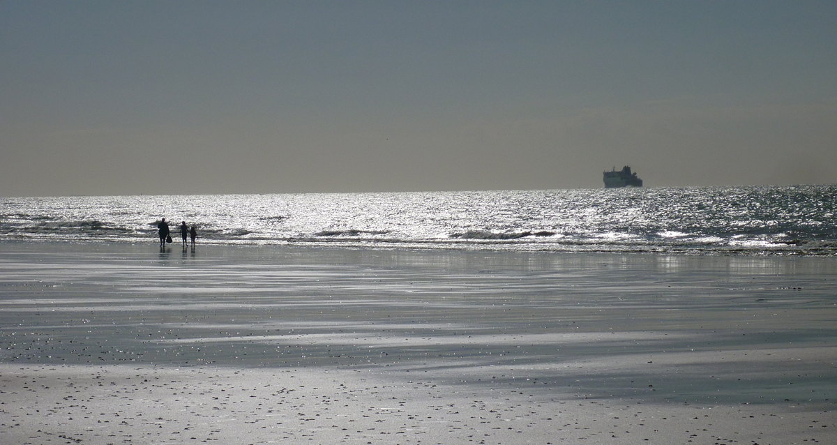 Refugee blues – With love from Calais